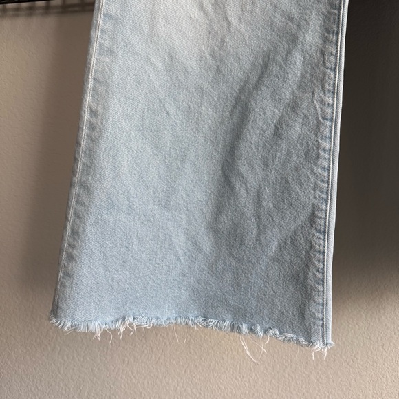 Mother The Twister Ankle Fray Jeans in Cowabunga - Picture 4 of 10